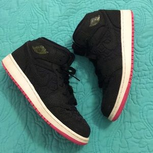 Black Quilt Air Jordan Retro Sneakers (Size 8)